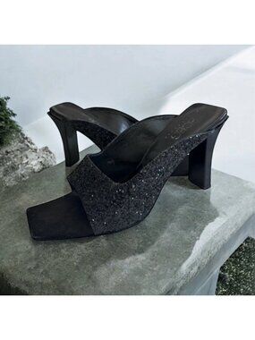 BCBGMAXAZRIA Black Glitter Y2K Square Toe Heels Size 9